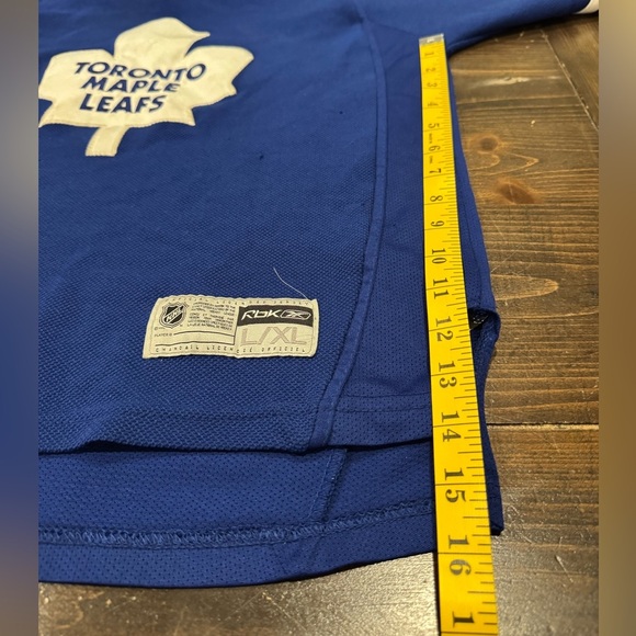 Vintage Reebok Toronto Maple Leafs NHL Hockey Jersey - Youth L/XL - Picture 9 of 9